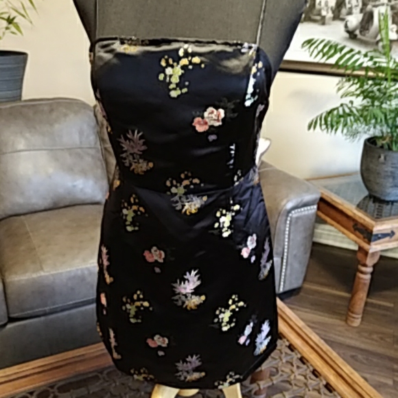 Sweet Honey Punch Party Dress. black Satin - Picture 3 of 9